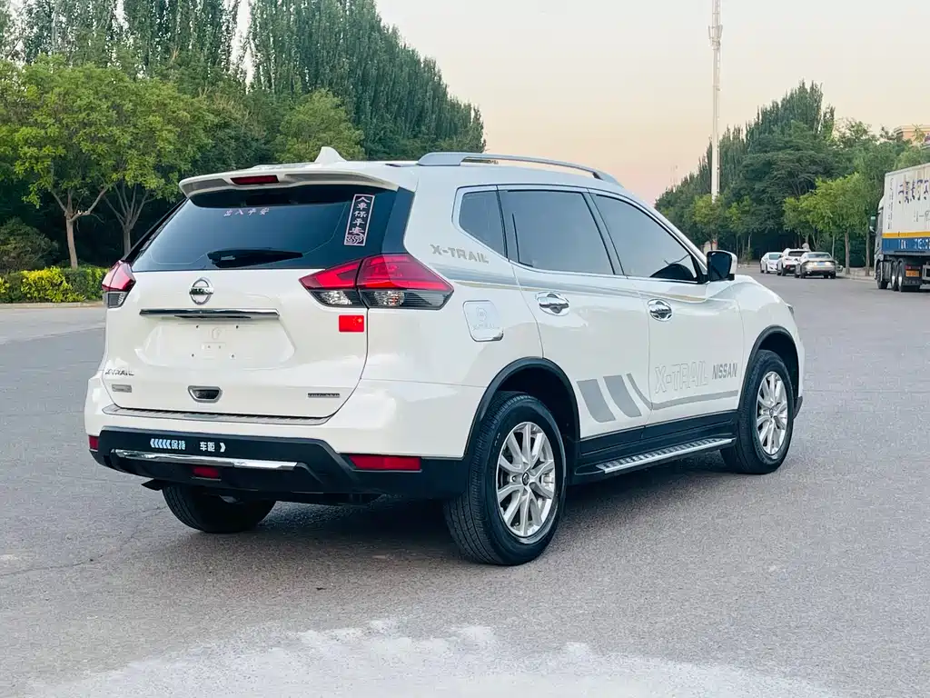 Nissan X-Trail 2019 — фото 10