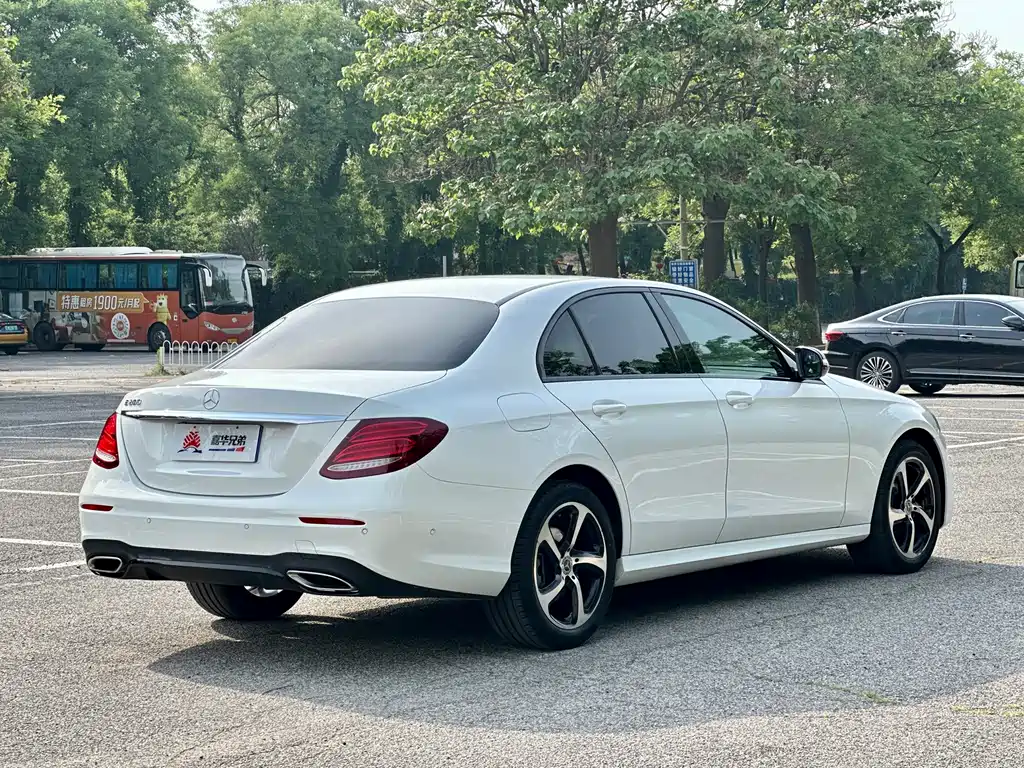 Mercedes-Benz E-Class 2018 — фото 7