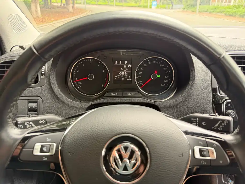 Volkswagen Polo 2018 — фото 14