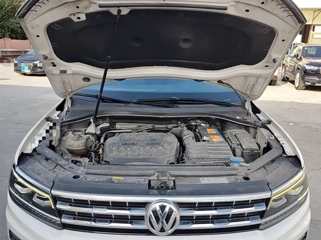 Volkswagen Tiguan L 2018 — фото 11