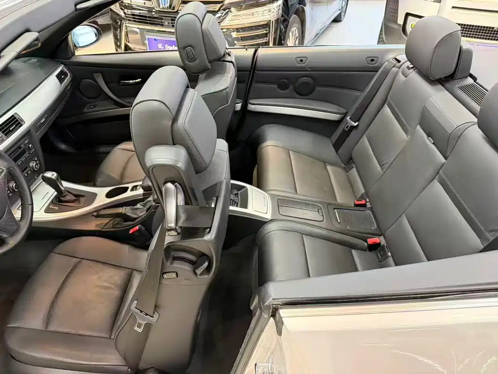 BMW 3 Series 2009