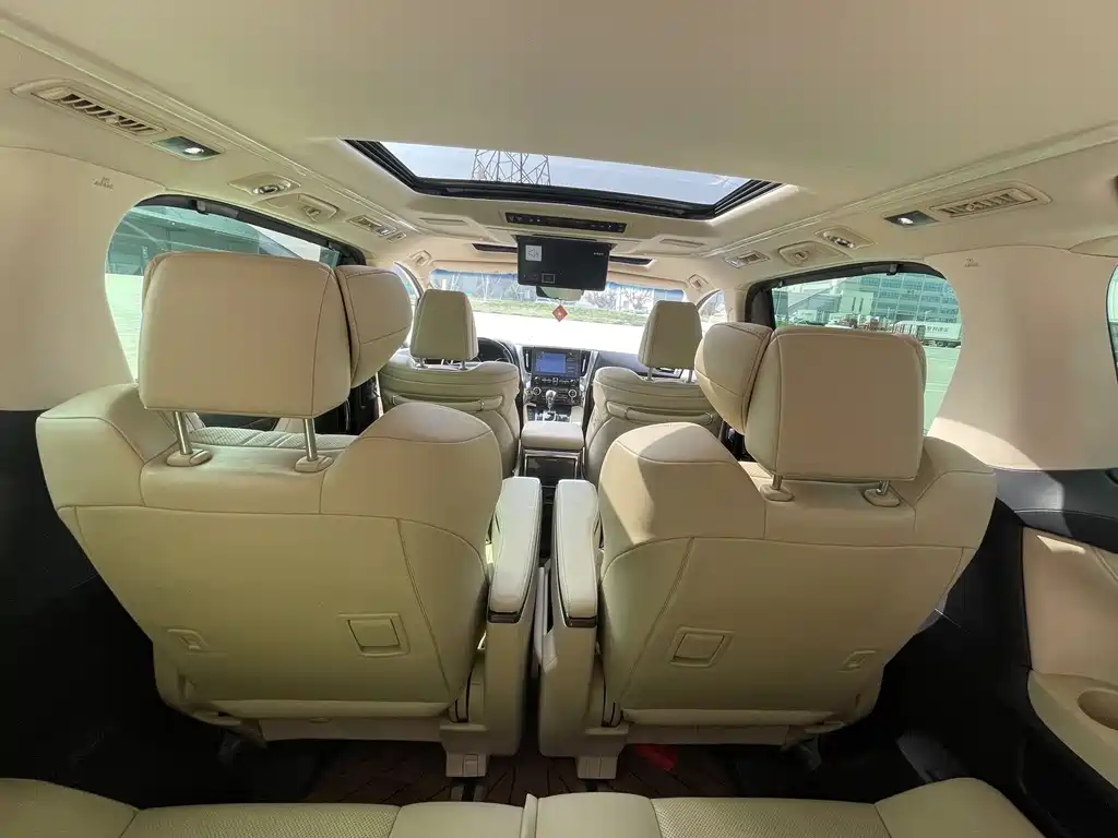Toyota Alphard 2021 — фото 18