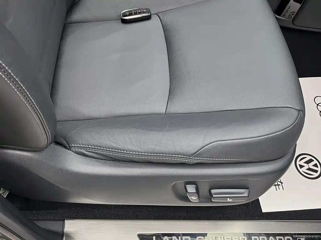 Toyota Prado 2017 — фото 12
