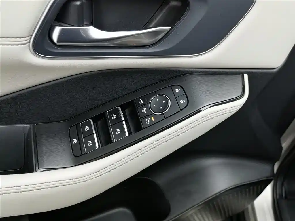 Nissan X-Trail 2021 — фото 9