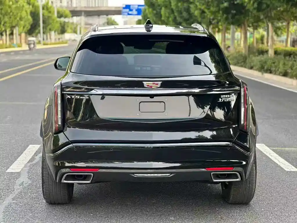 Cadillac XT5 2026 — фото 8