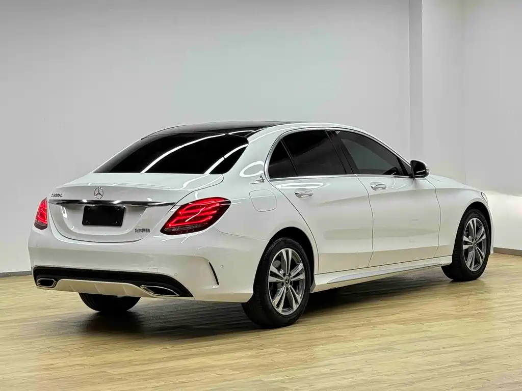 Mercedes-Benz C-Class 2018 — фото 8