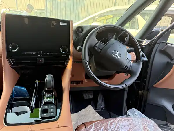 Toyota Vellfire 2025