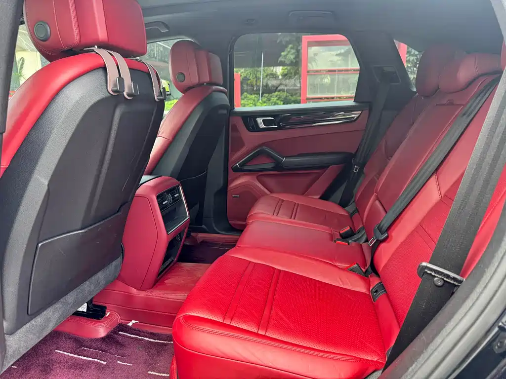 Porsche Cayenne 2019 — фото 15