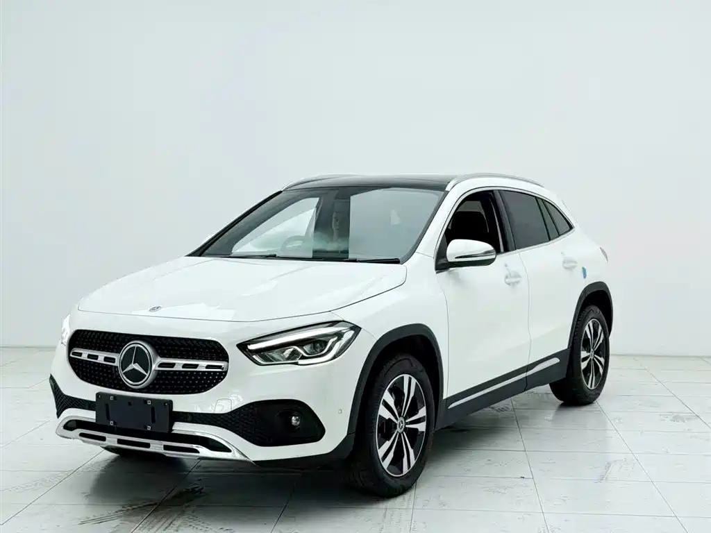 Mercedes-Benz GLA 2021