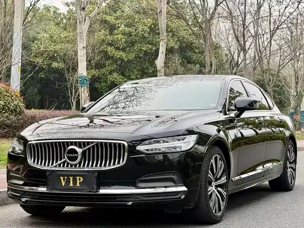 Volvo S90 2022