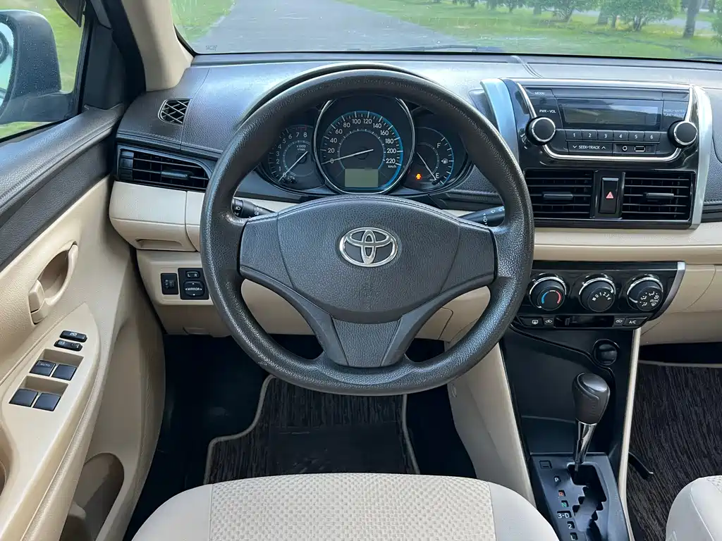 Toyota Vios 2014 — фото 12