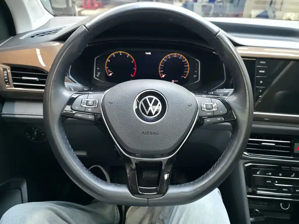 Volkswagen Tharu 2022 — фото 22