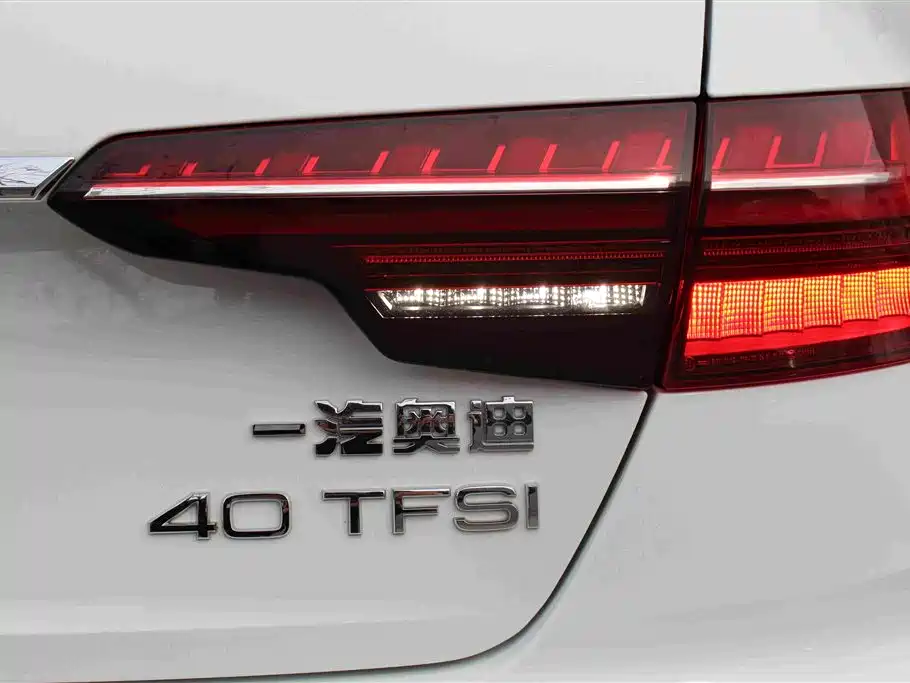 Audi A4L 2021 — фото 15
