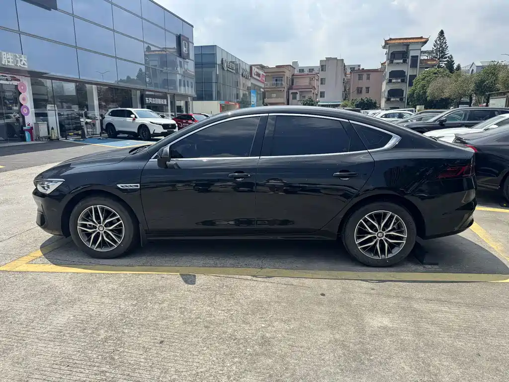 BYD Qin PLUS 2023 — фото 3