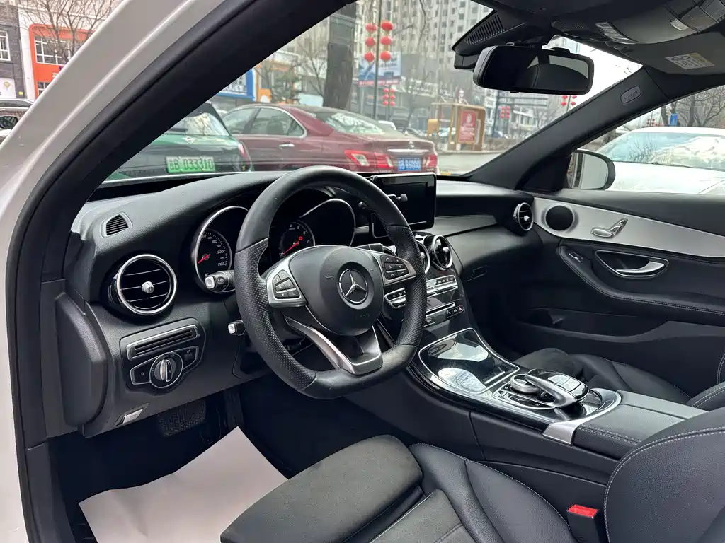 Mercedes-Benz C-Class 2018 — фото 8