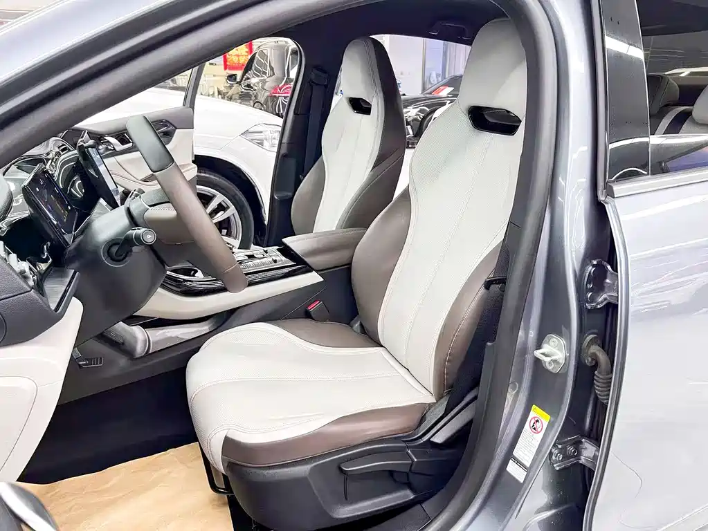 BYD Qin PLUS 2025 — фото 16