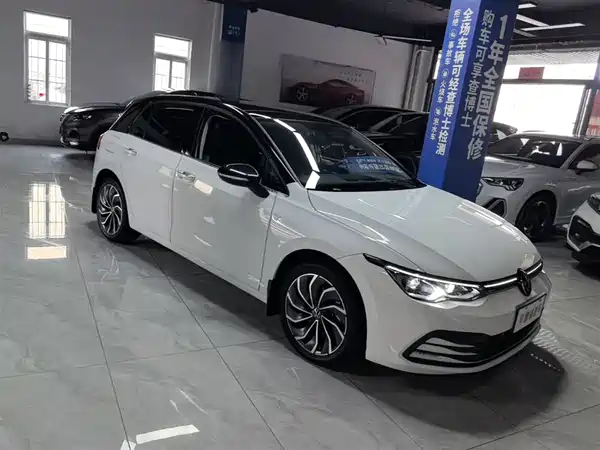Volkswagen Golf 2023