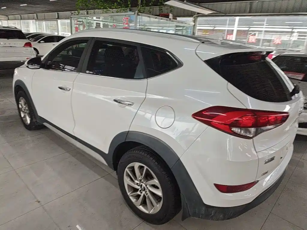 Hyundai Tucson 2019 — фото 5