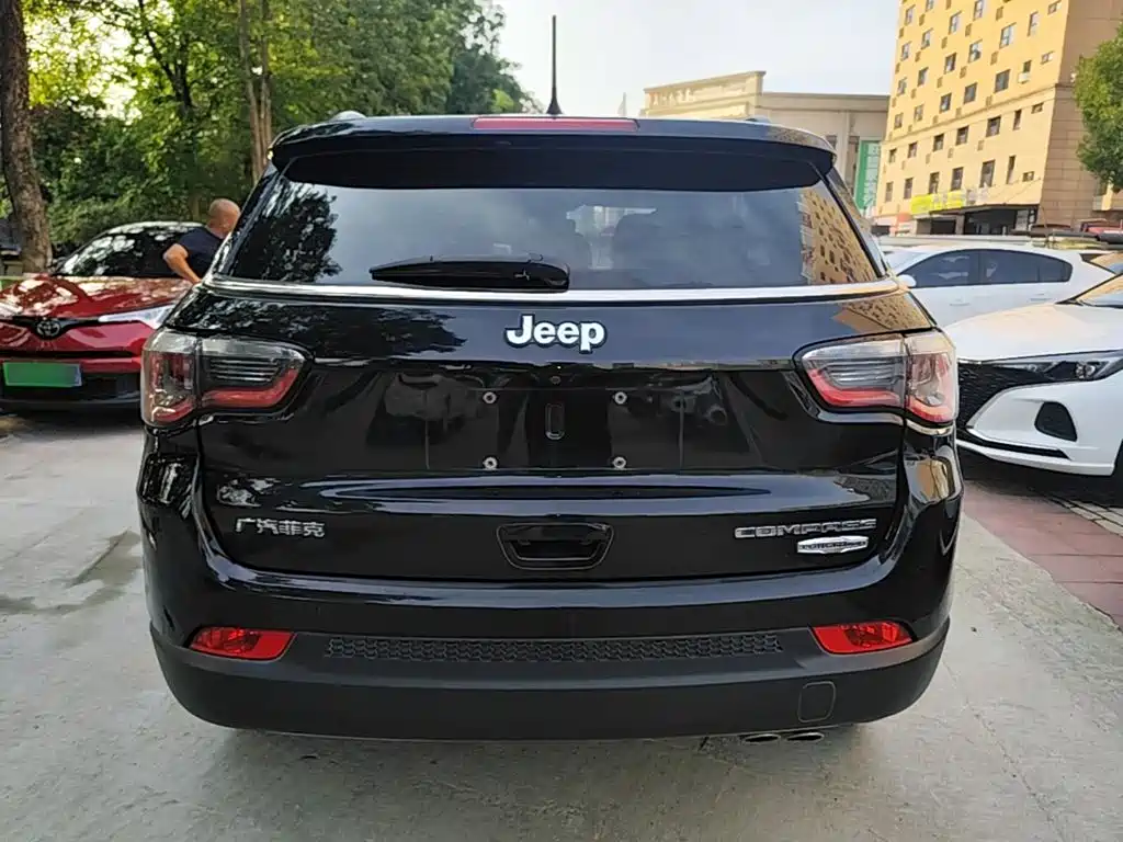 Jeep Compass 2019 — фото 4