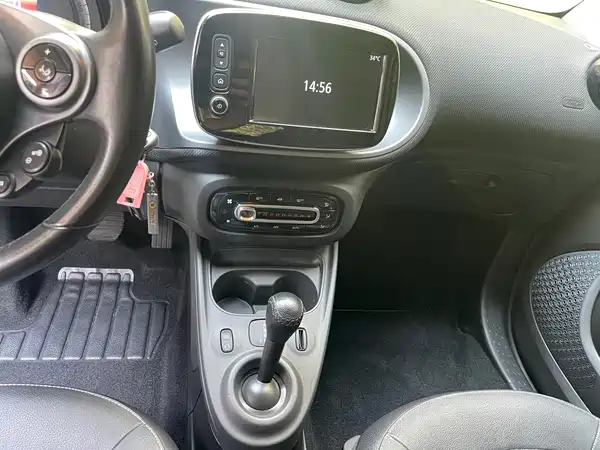 smart fortwo 2018