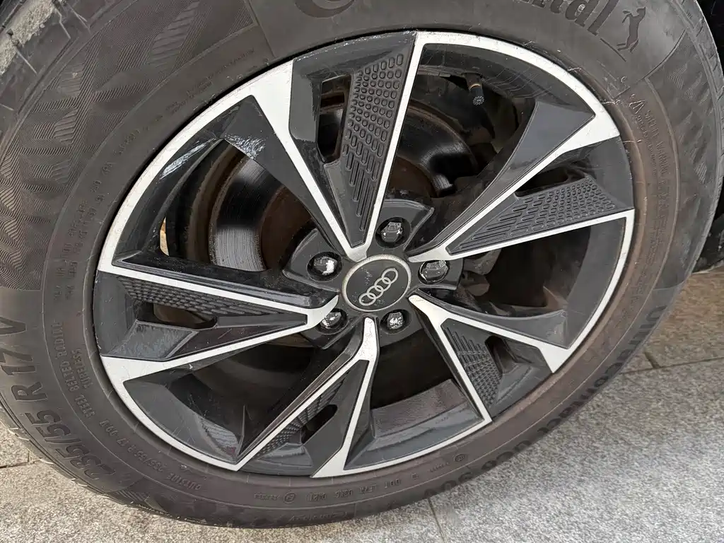 Audi Q3 2014 — фото 13
