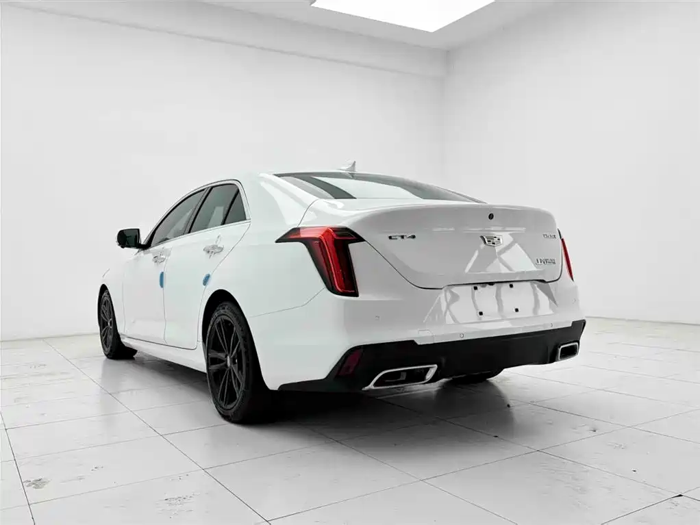 Cadillac CT4 2021 — фото 8