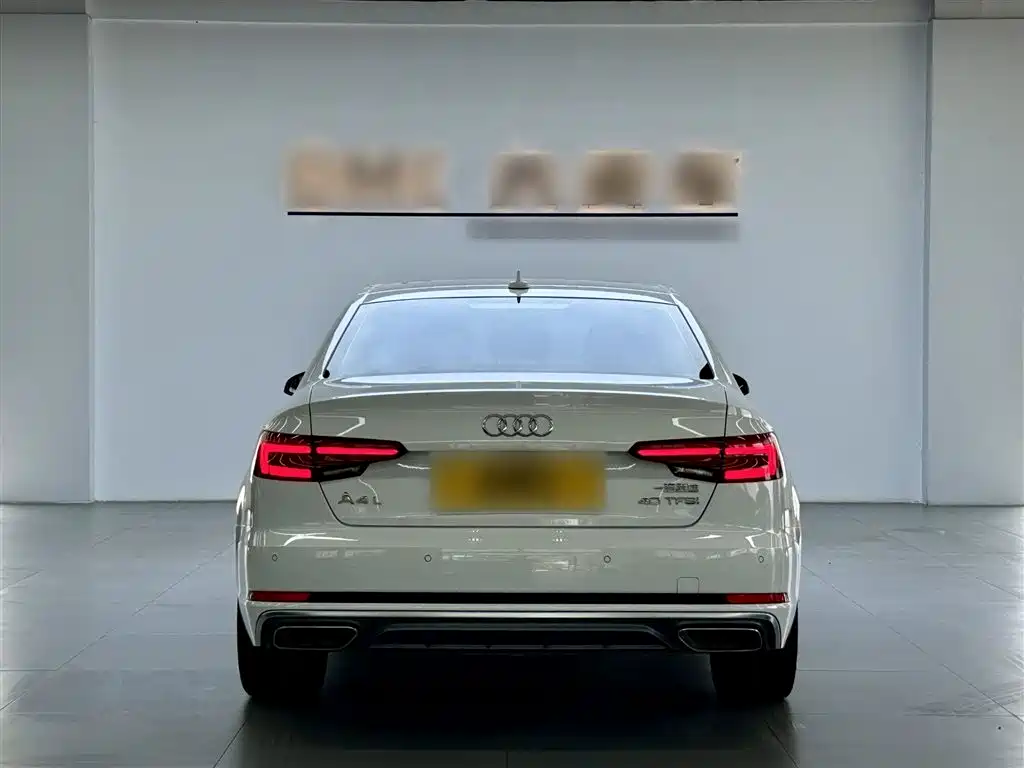 Audi A4L 2019 — фото 5
