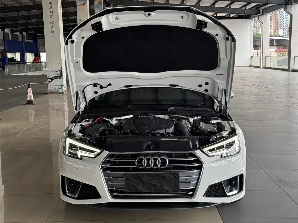 Audi A4L 2020 — фото 17