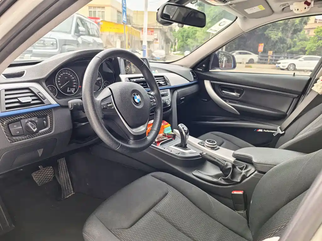 BMW 3 Series 2017 — фото 4