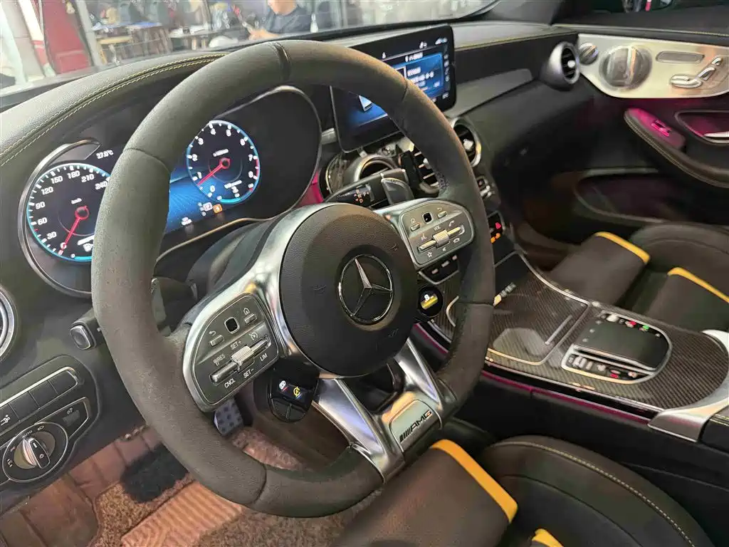Mercedes-Benz C-Class AMG 2023 — фото 9