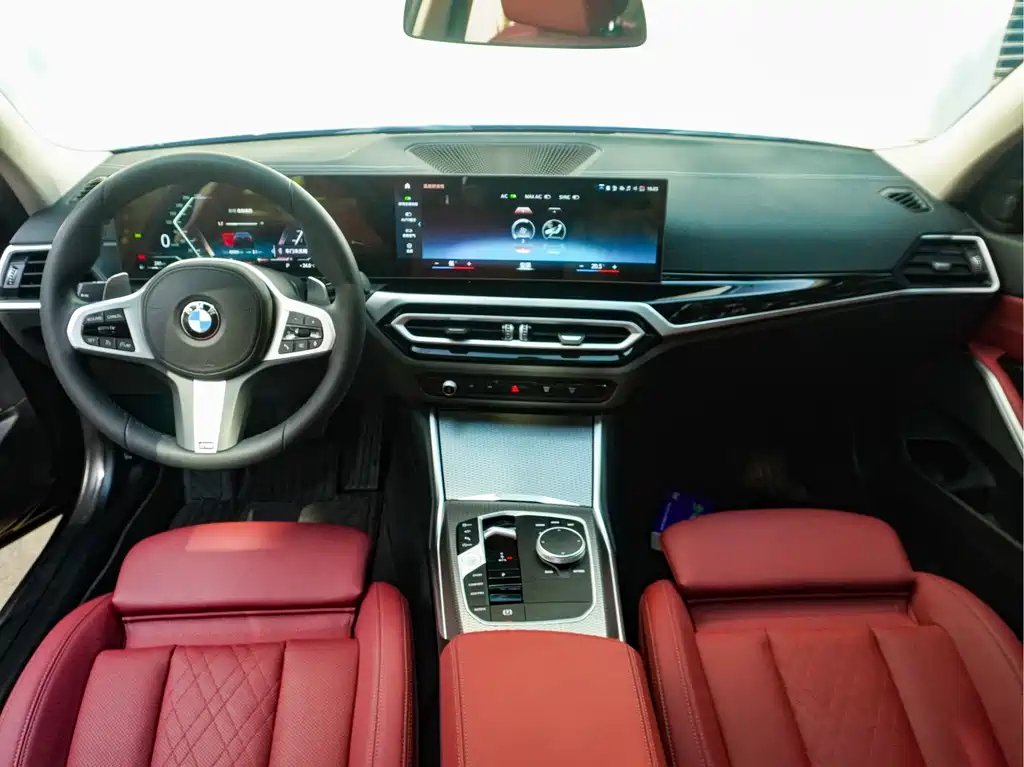 BMW 3 Series 2023 — фото 17