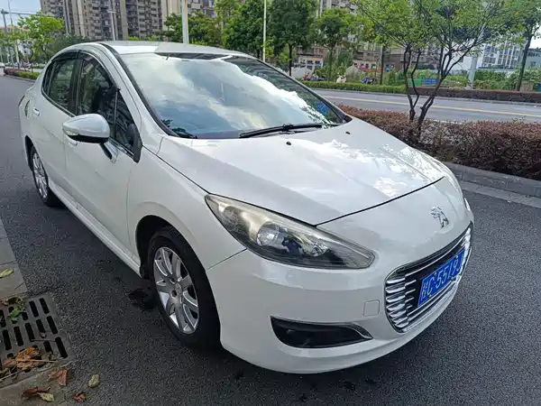 Peugeot 308 2016