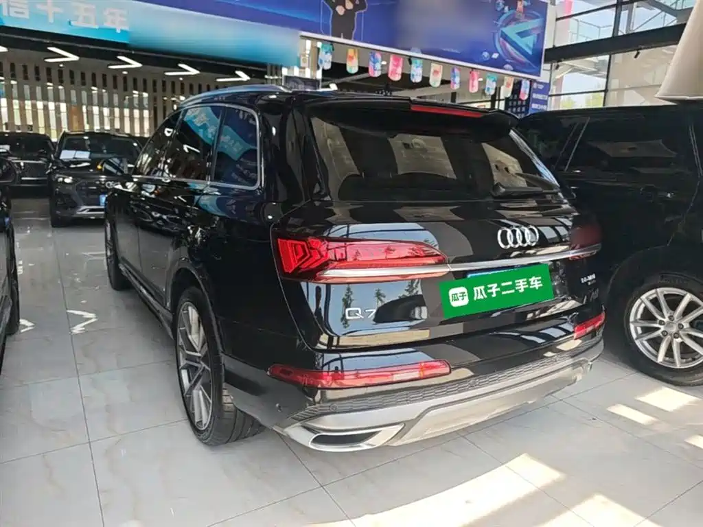 Audi Q7 2022 — фото 5