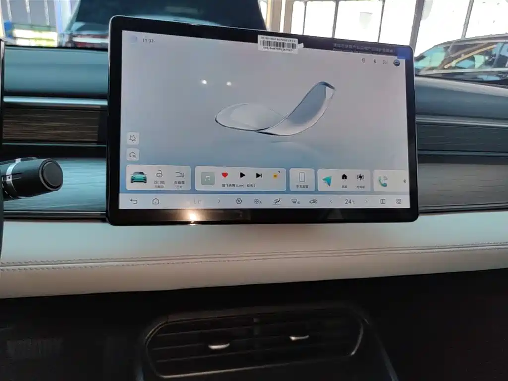 BYD Seal 05 DM-i 2025 — фото 13
