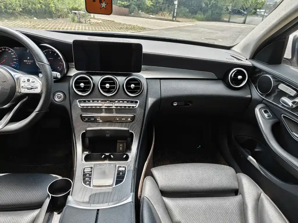 Mercedes-Benz C-Class 2020 — фото 11