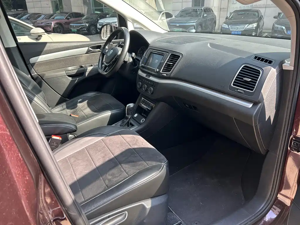 Volkswagen Sharan 2019 — фото 12