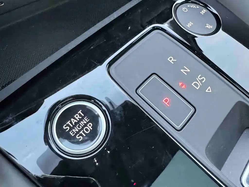 Audi A3 2023 — фото 24