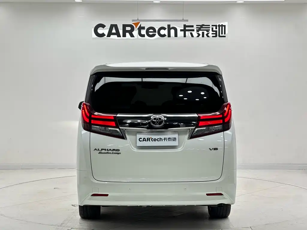 Toyota Alphard 2017 — фото 3