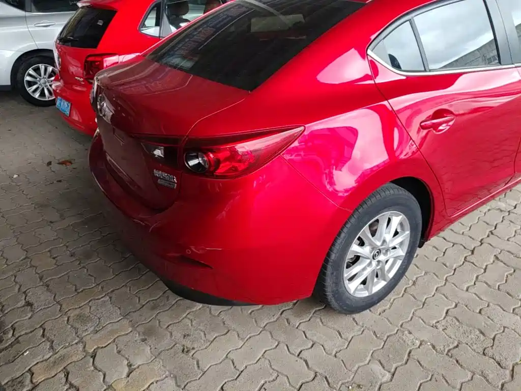 Mazda 3 Axela 2016 — фото 8