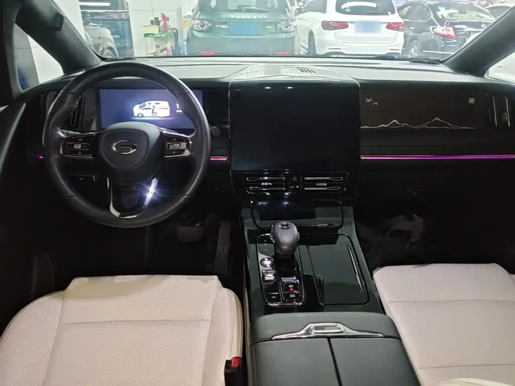 GAC Motor Trumpchi M8 2023 — фото 10