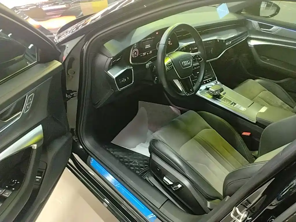 Audi A6L 2023 — фото 16
