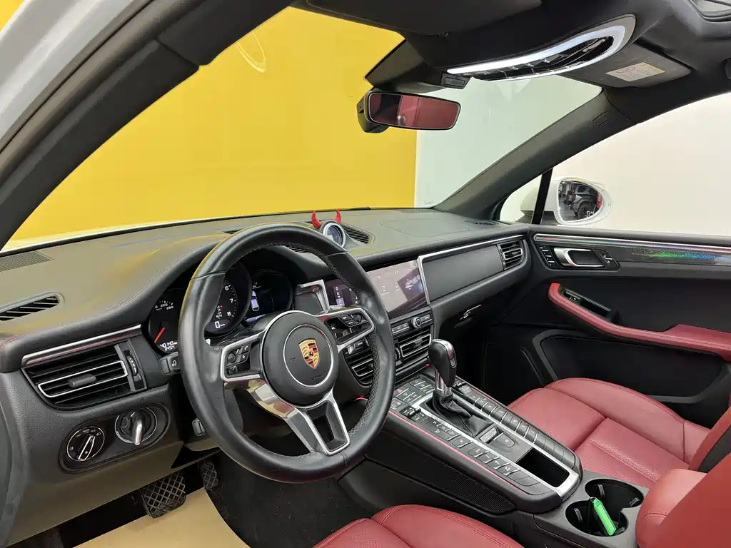 Porsche Macan 2019 — фото 4