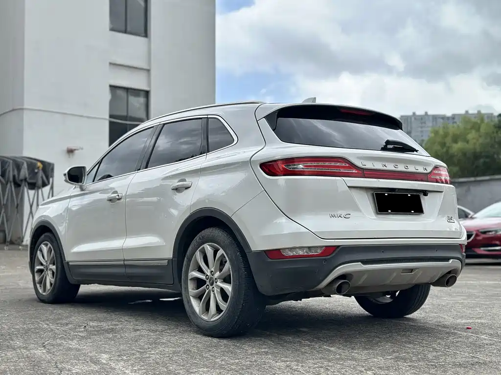 Lincoln MKC 2015