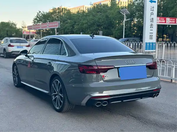 Audi S4 2022