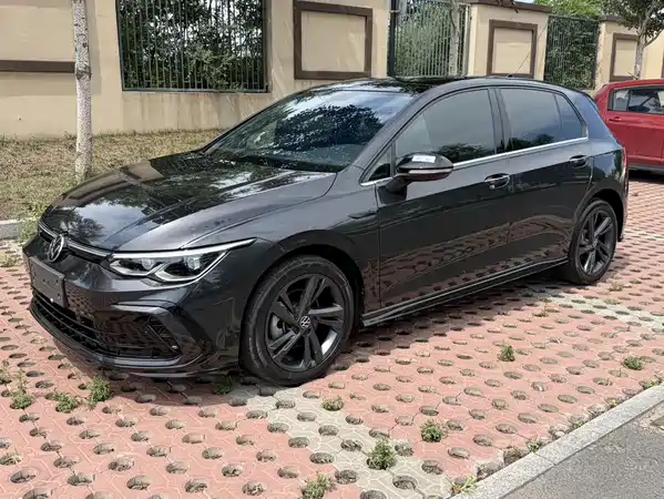 Volkswagen Golf 2023