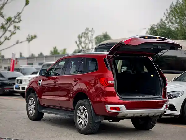 Ford Everest 2017