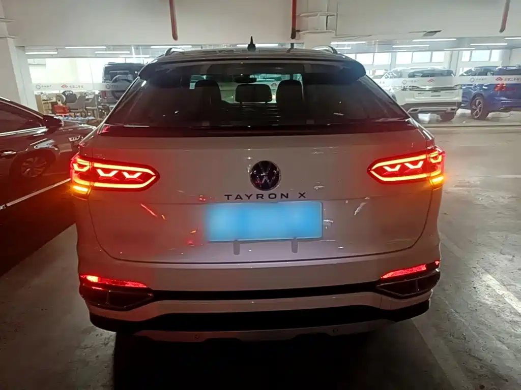 Volkswagen X 2022