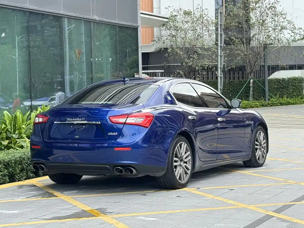Maserati Ghibli 2017 — фото 8