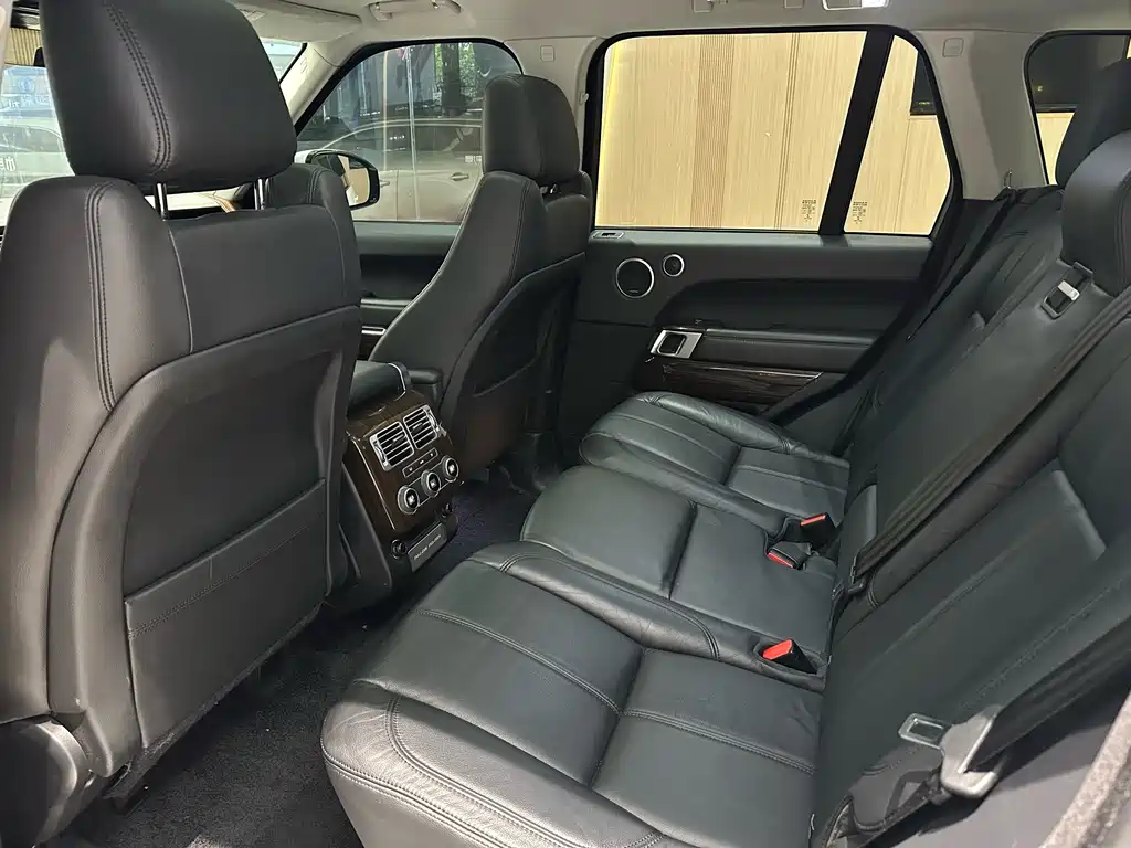Land Rover Range Rover 2018 — фото 22