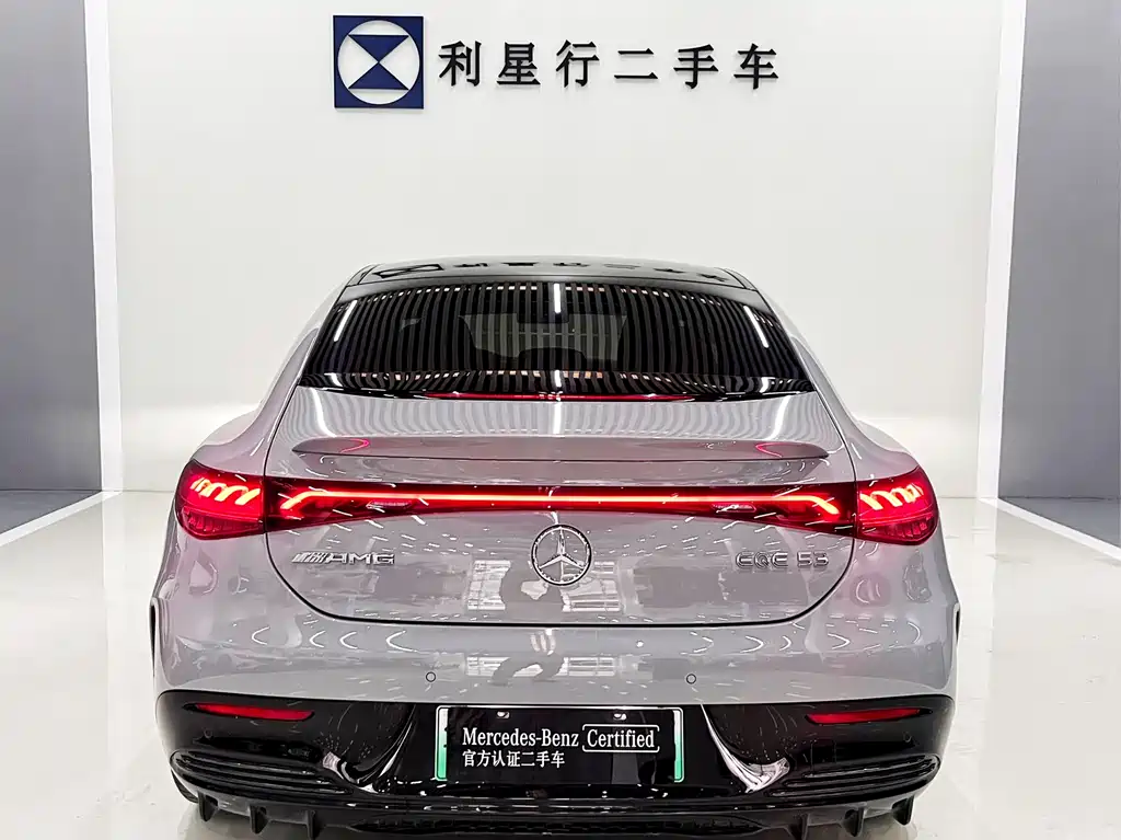 Mercedes-Benz EQE AMG 2023 — фото 6
